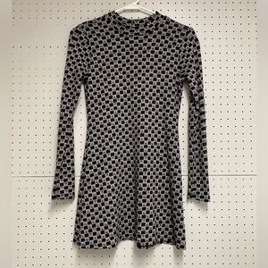 Billabong Black & White Long-Sleeve Knit Fit-and-Flare Dress